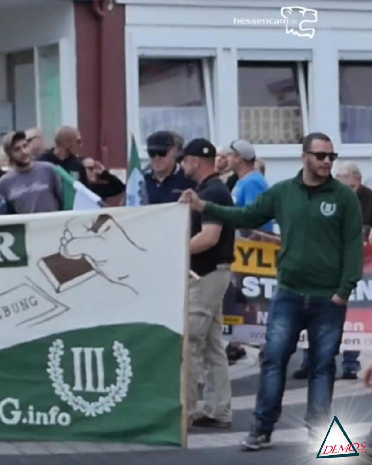 15.09.2016, Bad Marienberg. Julian L. als Bannerträger des III. Weg.