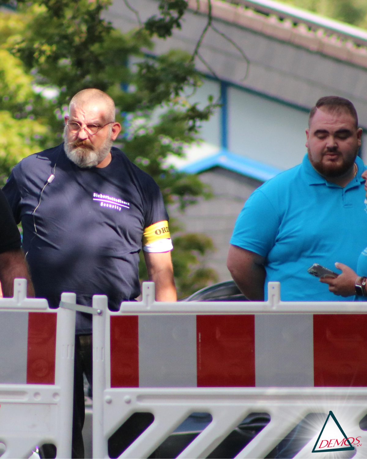 05.09.2025, Stockum-Püschen. Bernhard Cürten mit identischer „Ordner“-Binde.